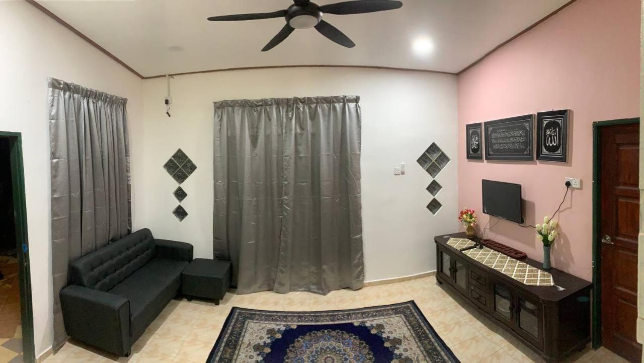 Lavender Homestay Desa Chendering 3 Bedrooms קואלה טרנגאנו מראה חיצוני תמונה