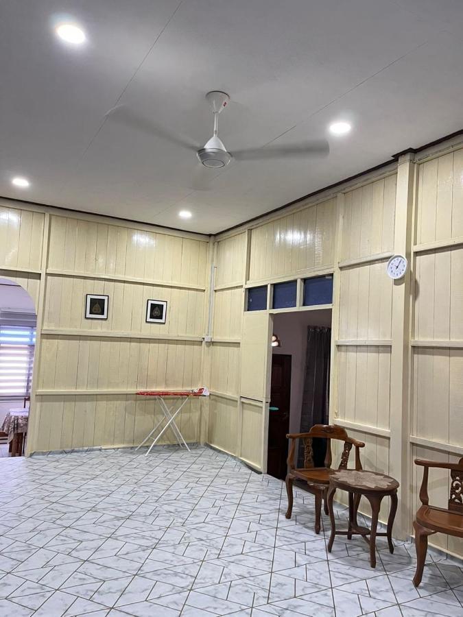 Lavender Homestay Desa Chendering 3 Bedrooms קואלה טרנגאנו מראה חיצוני תמונה